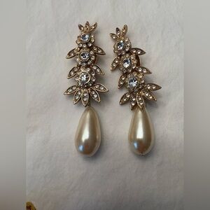 Vintage Kirk’s Folly 1990’s Gold, Rhinestone and Pearl drop earrings.